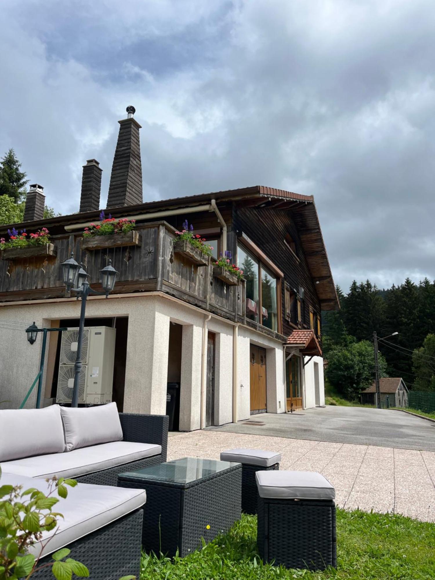 Au 21 Vosgien Bed & Breakfast Ventron Bagian luar foto